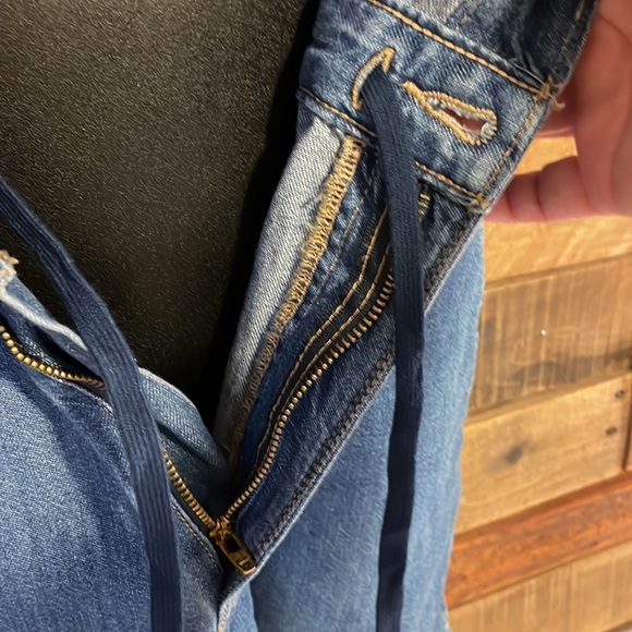 NWT Levi’s jean Denim Short Romper - Picture 6 of 10